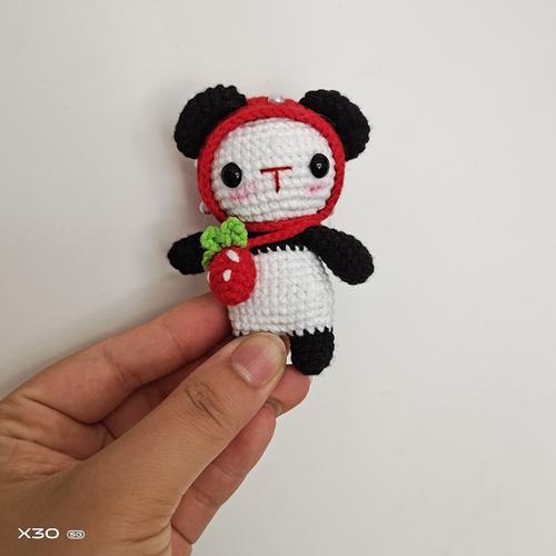 手工编织挂件成品毛线娃娃手工成品钩针玩偶毛线玩偶成品草莓熊猫